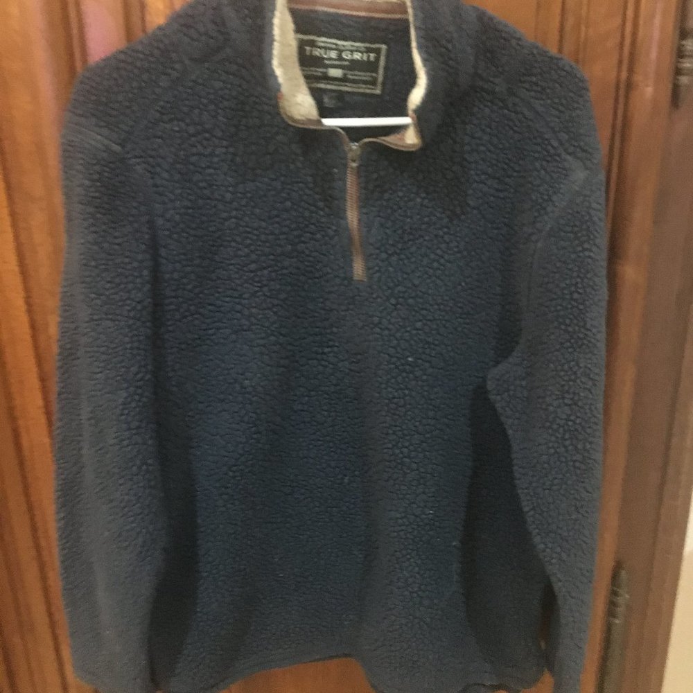 True Grit 1/4 zip Sherpa Pullover size M